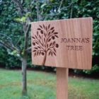 tree-memorial-marker-makemesomethingspecial.com